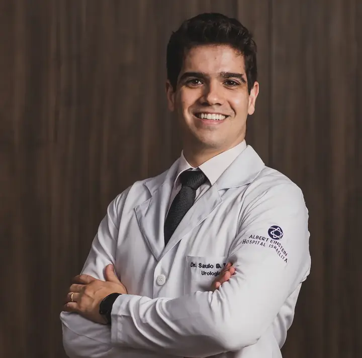 Dr. Saulo Teles, uro-oncologista e cirurgião robótico